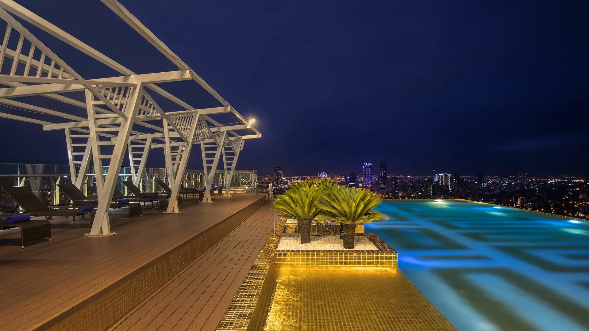 Citadines Blue Cove Danang Hotel